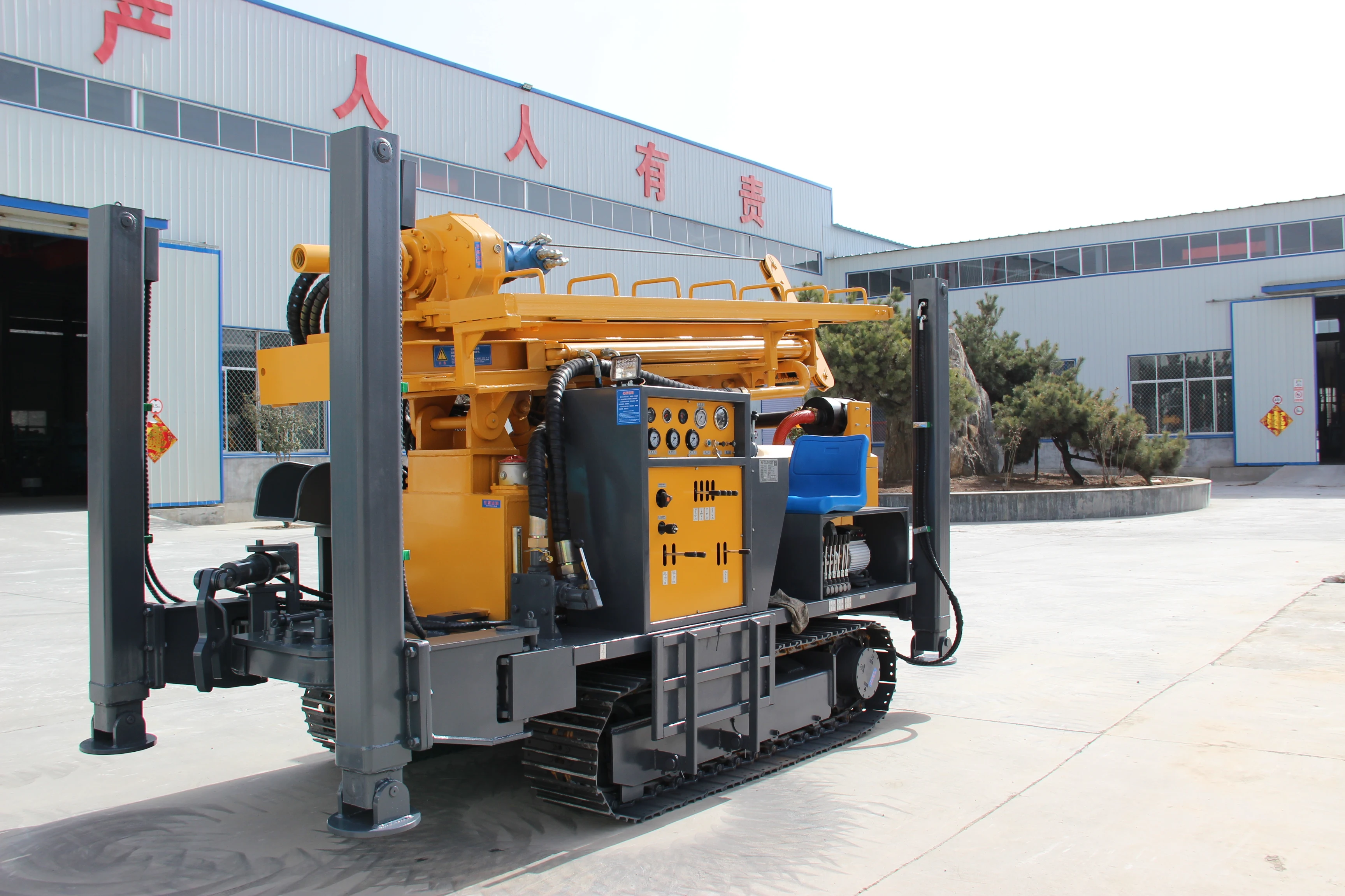 Full hydraulic water well drilling rig FY300 Chinese factory quality is guaranteed