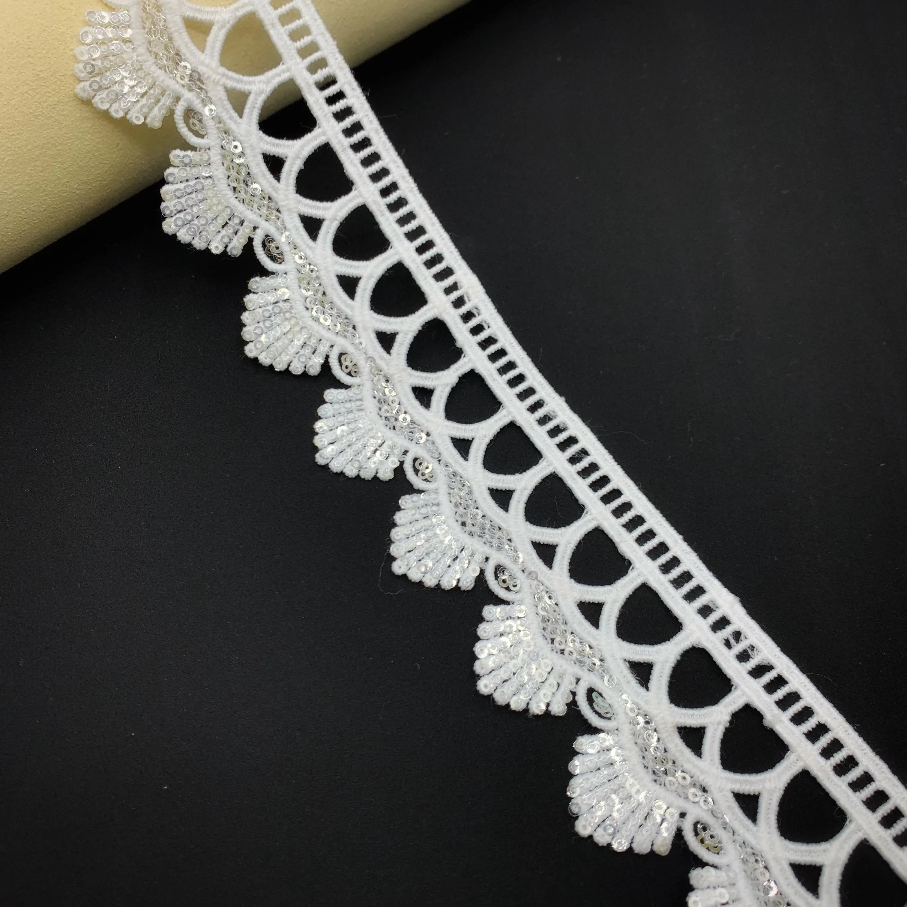 Белый Блестящий Dentelle tisse высокого качества новый дизайн вышивка блестками украшение кружева для одежды женщин