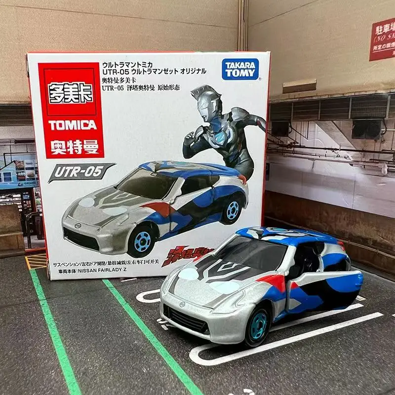 Игрушечный автомобиль из сплава