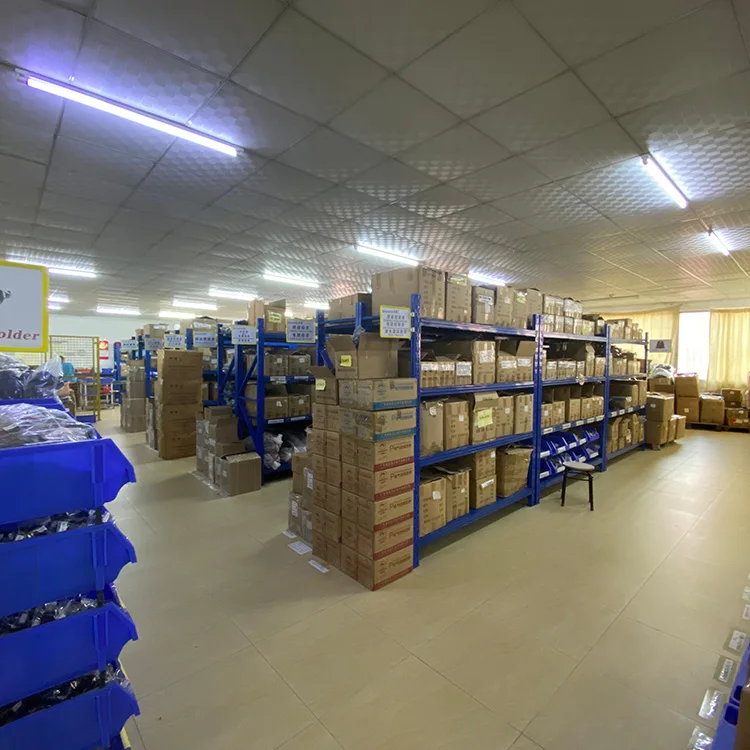 Headlight Bulb Retainers adaptador h7 bulb holder auto H7 Adapter Holders H7 Retainers Clip Socket Base for VW/Audi/BMW/Buick