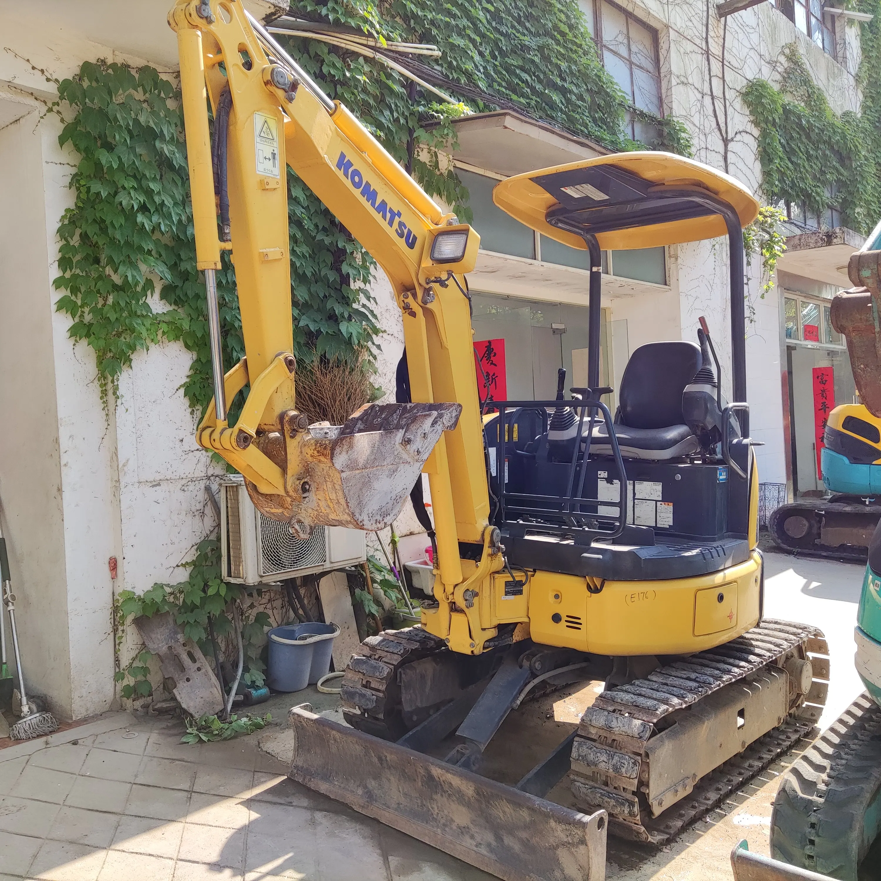 used 1 ton excavator komatsu pc20 mini excavator pc20 mini digger with swing boom