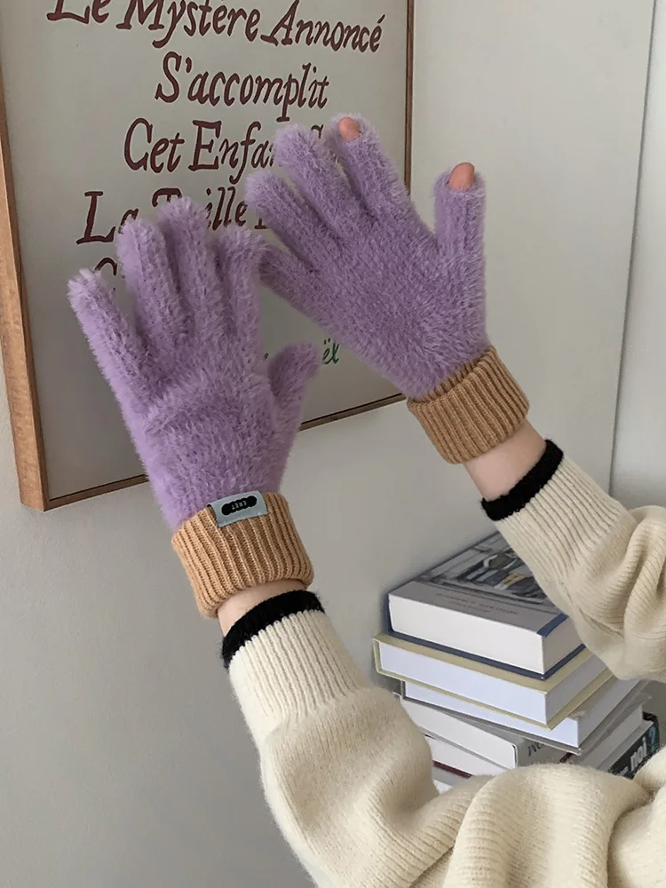 New Fashion Chanbol 2024 Soft Plush Color Blocked Cold Resistant Winter Gloves Touch Screen Riding Gloves With Exposed Fingers