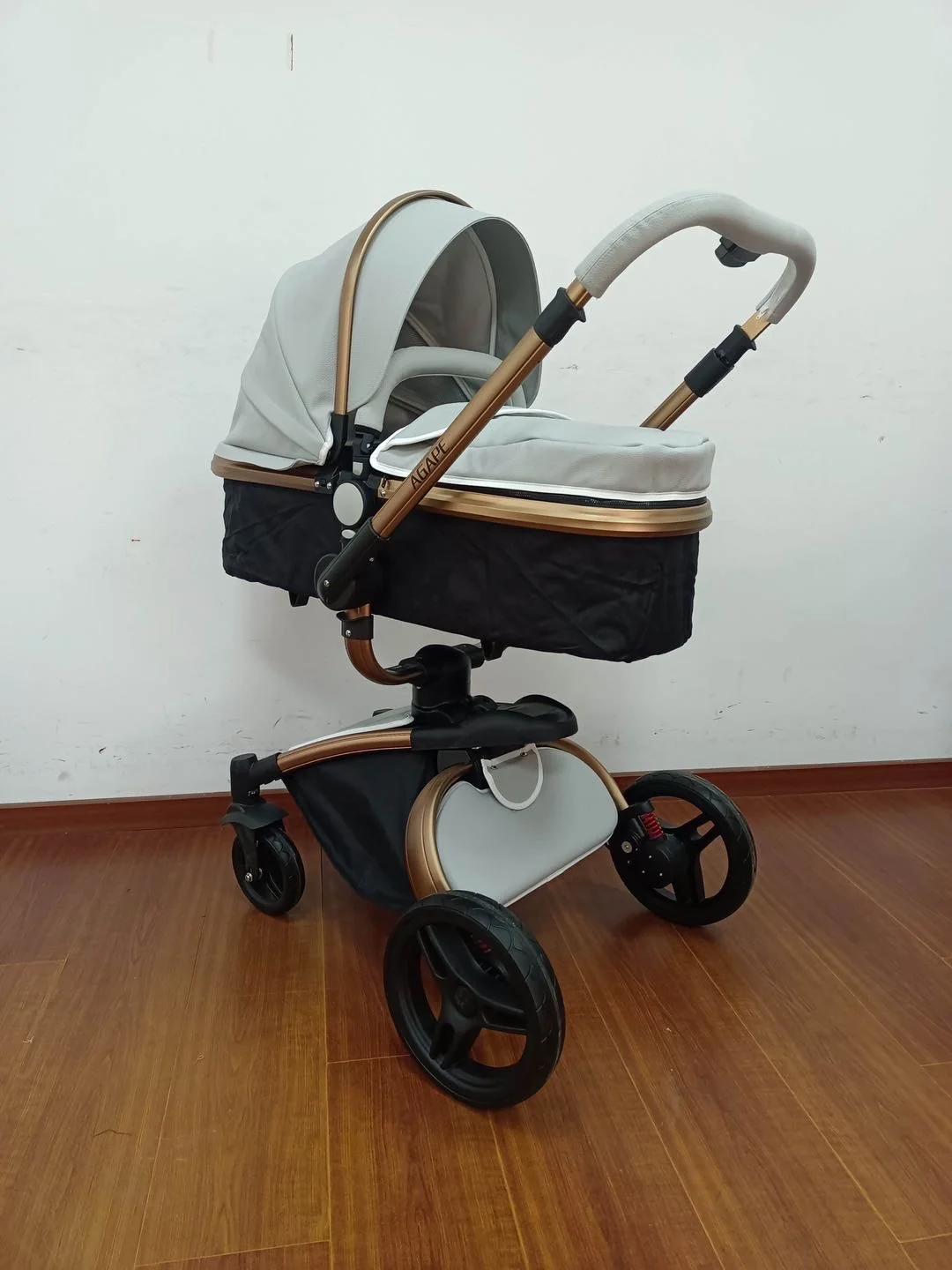 High Quality Lightweight Portable Folding Baby Stroller with High Landscape Features Can Sit and Lie Down for Newborns