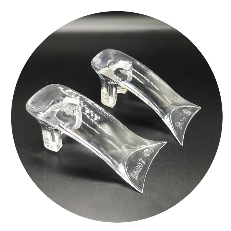 The bottom abdominal parts of the low heel shoes are 4.4CM high and the medium heel is made of PC material