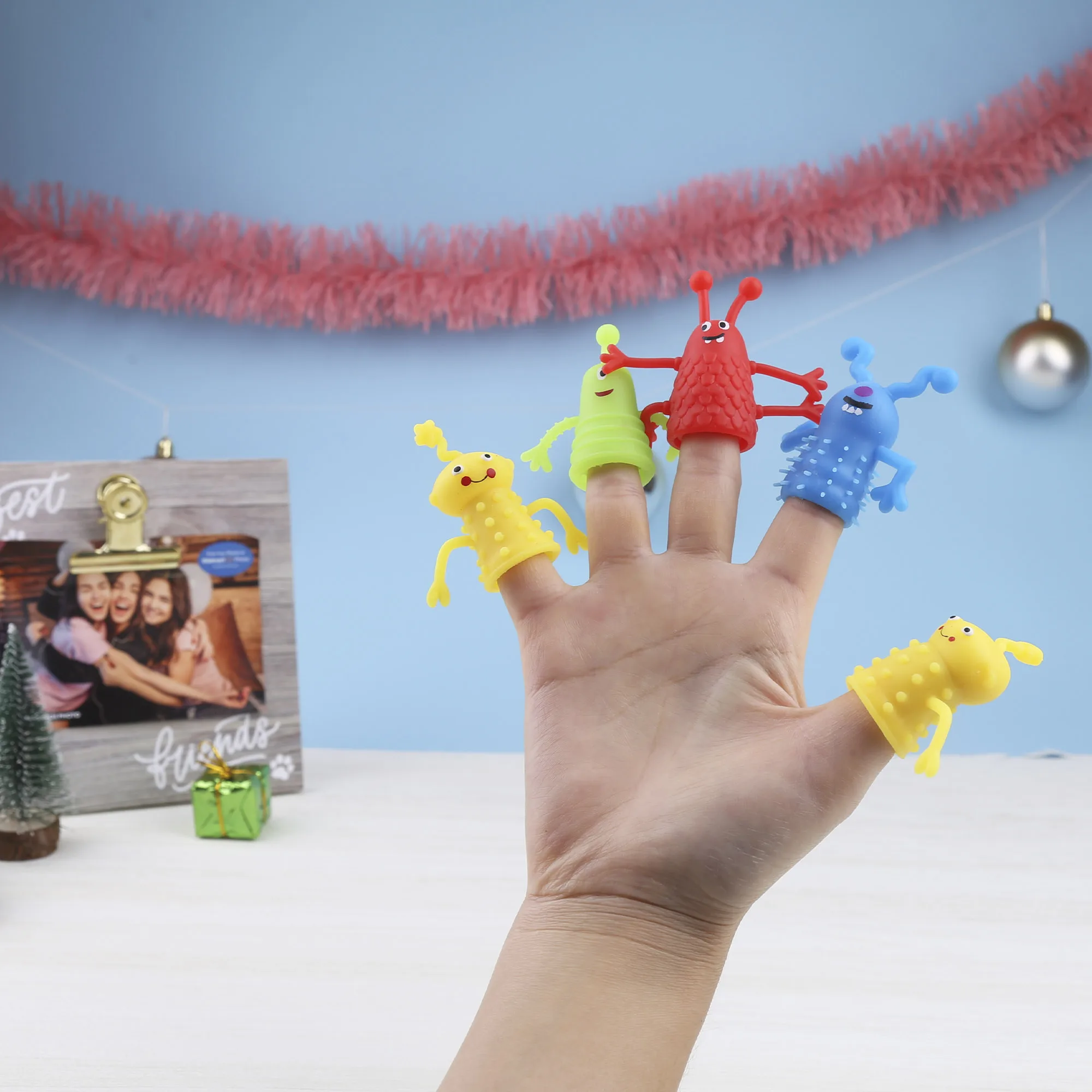 Christmas 8 ct Finger Puppet Toy TPR Soft Baby Hand Puppet Finger Monster Finger Novelty toy set