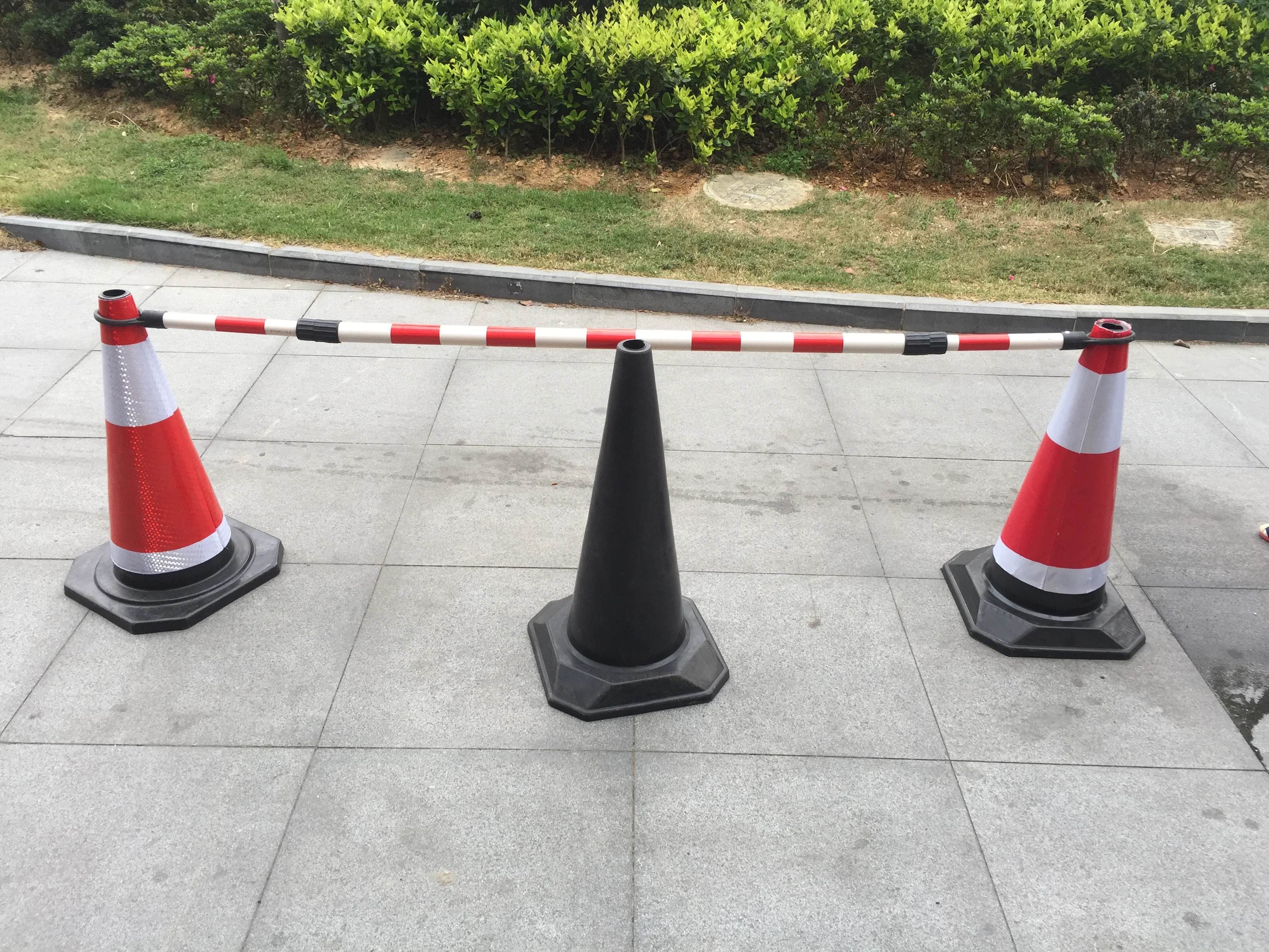 Supplier Traffic cone With black base Traffic Safety Top Sale PU Rode Cone