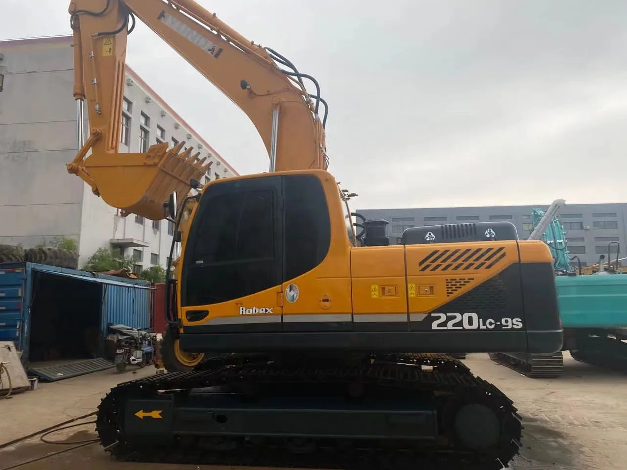 Good Quality South Korea 22 ton Hyundai 220 excavator good price R220LC-9S used hyundai excavator for cheap sale