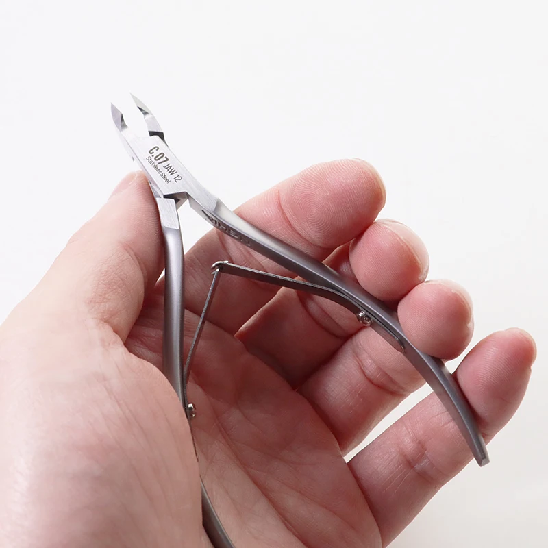 NGHIA EXPORT Professional Vietnam C07 D07 Jaw 14 Pedicure Metal Sharp Nail Cutter Cuticle Nippers For Nails