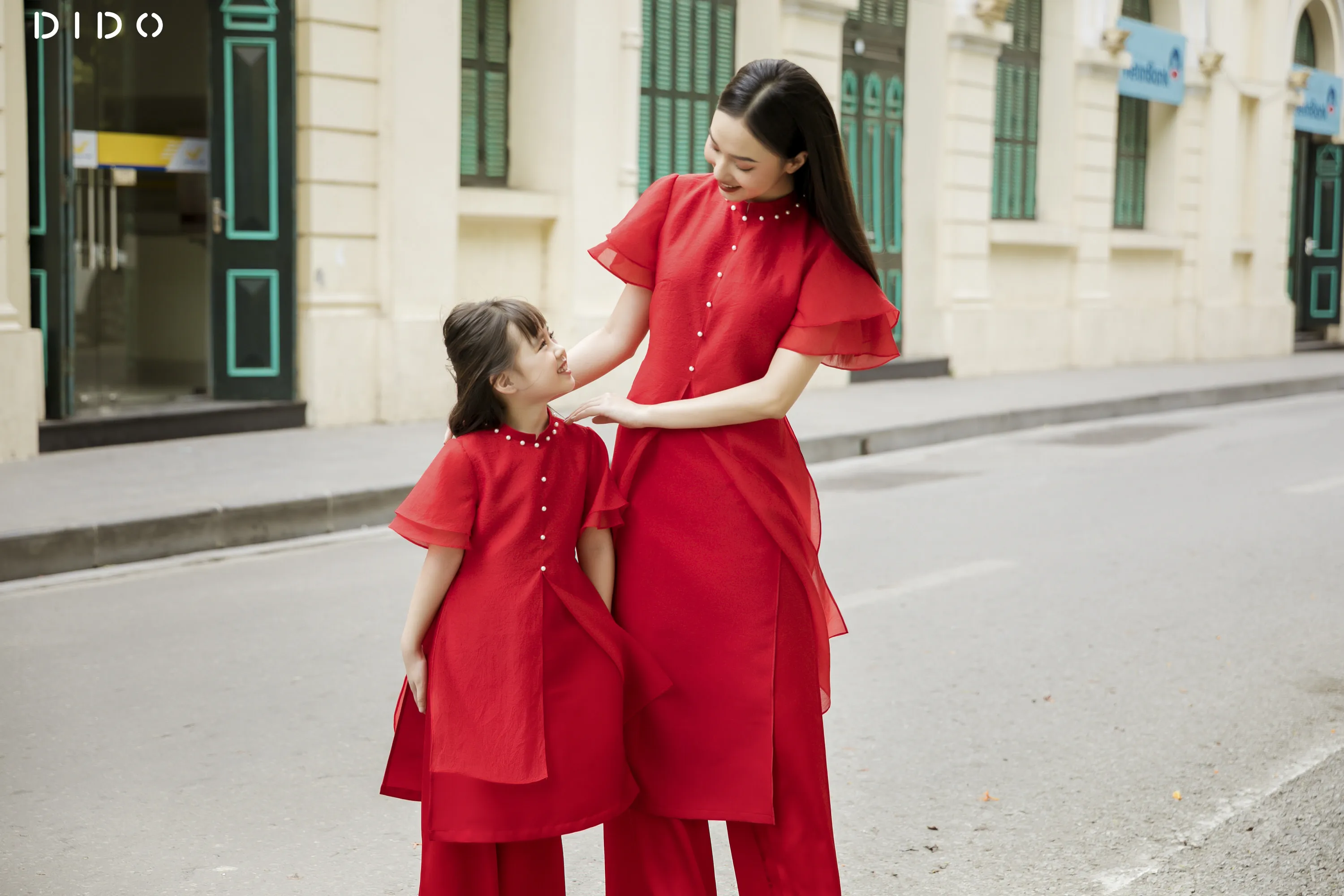 
Best Seller Mommy And Me Matching Outfits Vietnamese Traditional Ao Dai 2020 