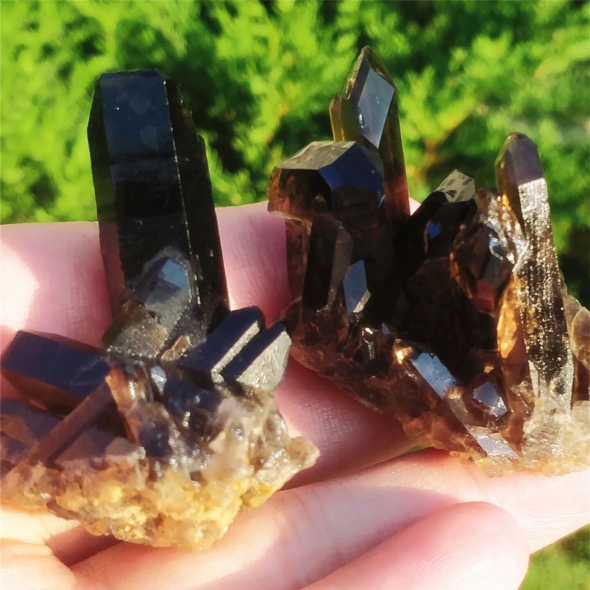 wholesale natural rock quartz stone black crystal clusters quartz for sale