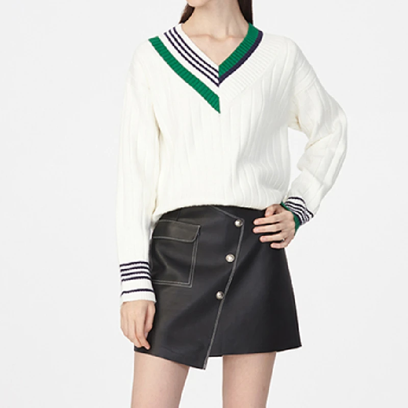 Женский трикотажный свитер с длинным рукавом и v-образным вырезом