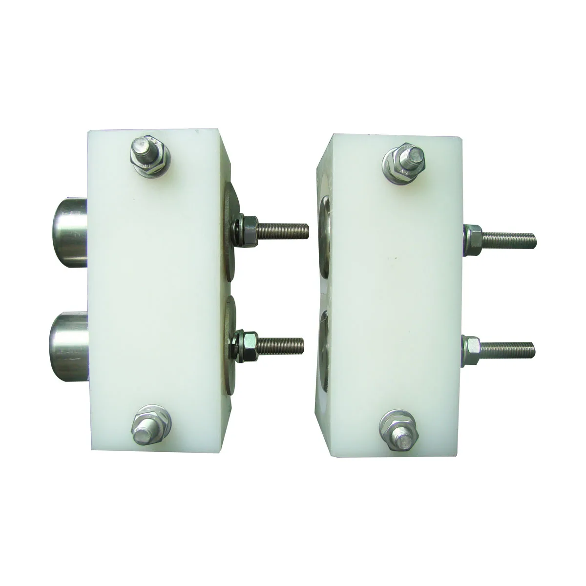 Gate  connector contact for electric fence