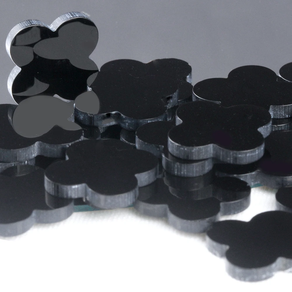 Wholesale 1mm Thickness Four Leaf Clovers Black Onyx Double Side Flat Natural Black Agate Clover Stone for Jewelry Making