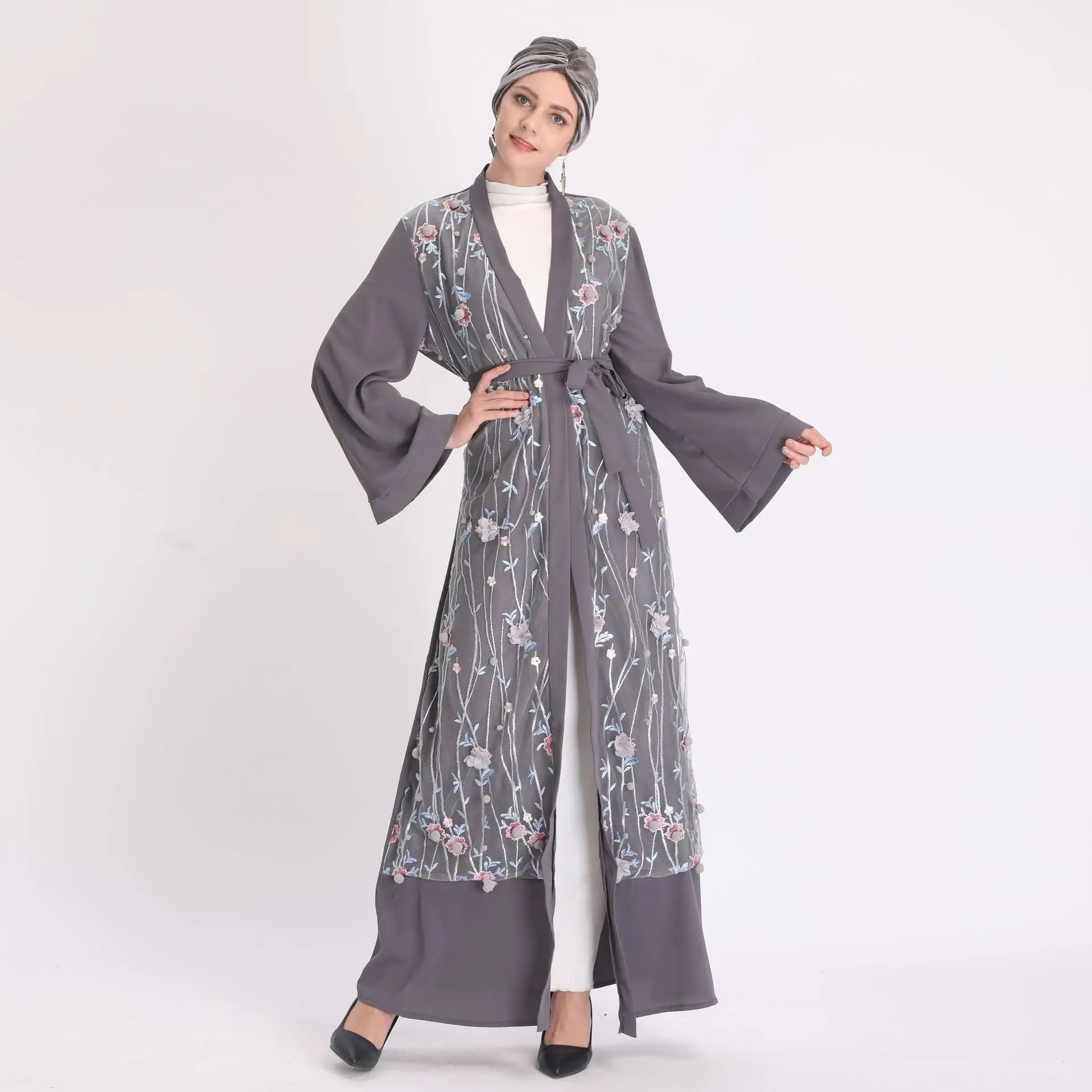Wholesale Flower Embroidered Islamic Clothing Middle East Dubai Turkish Design Long Muslim Dress Kaftan Abaya For Women