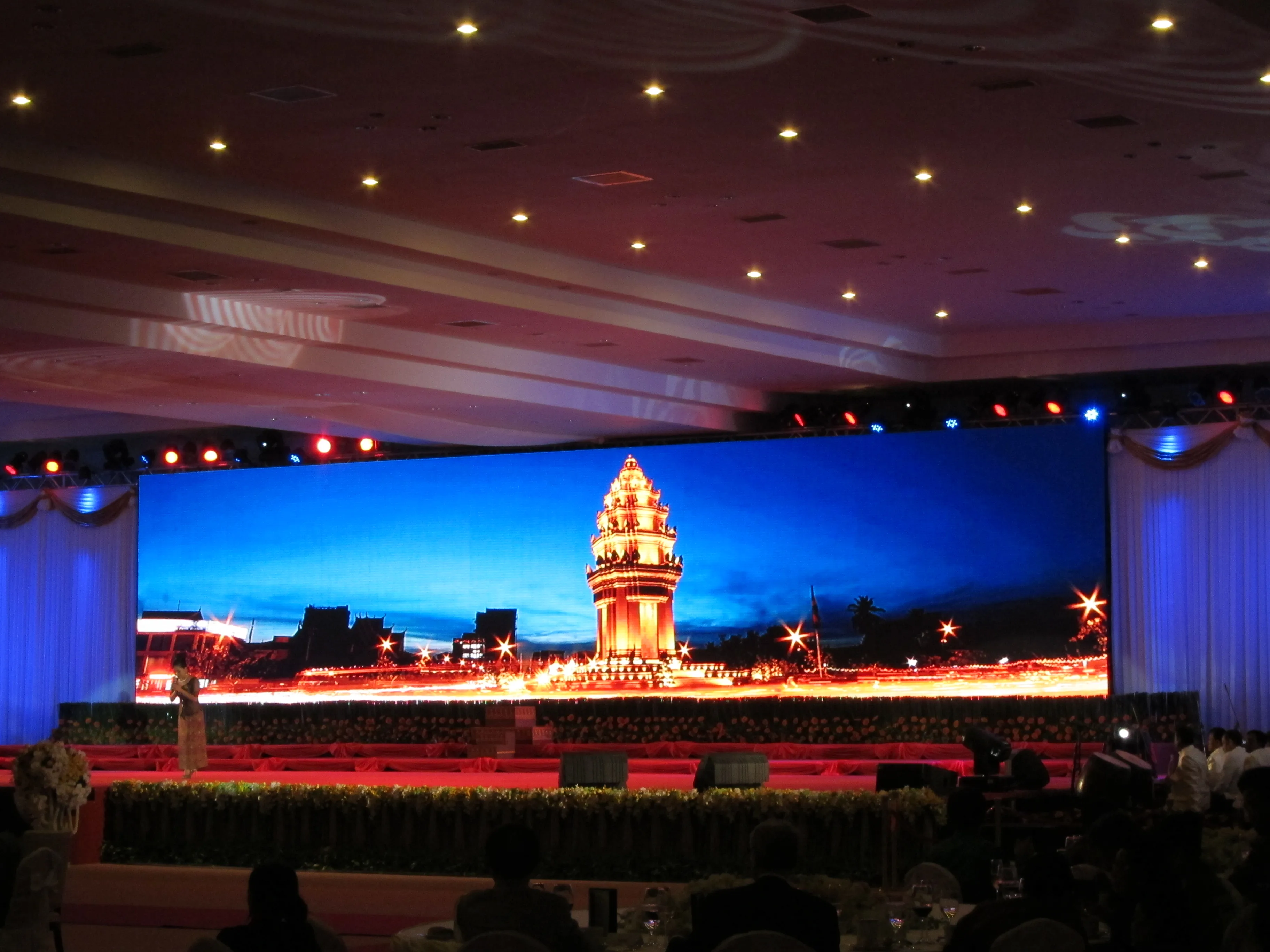LED Display 3D Film Shooting Virtual Production Indoor LED Screen Silm Design HD For Conference Room