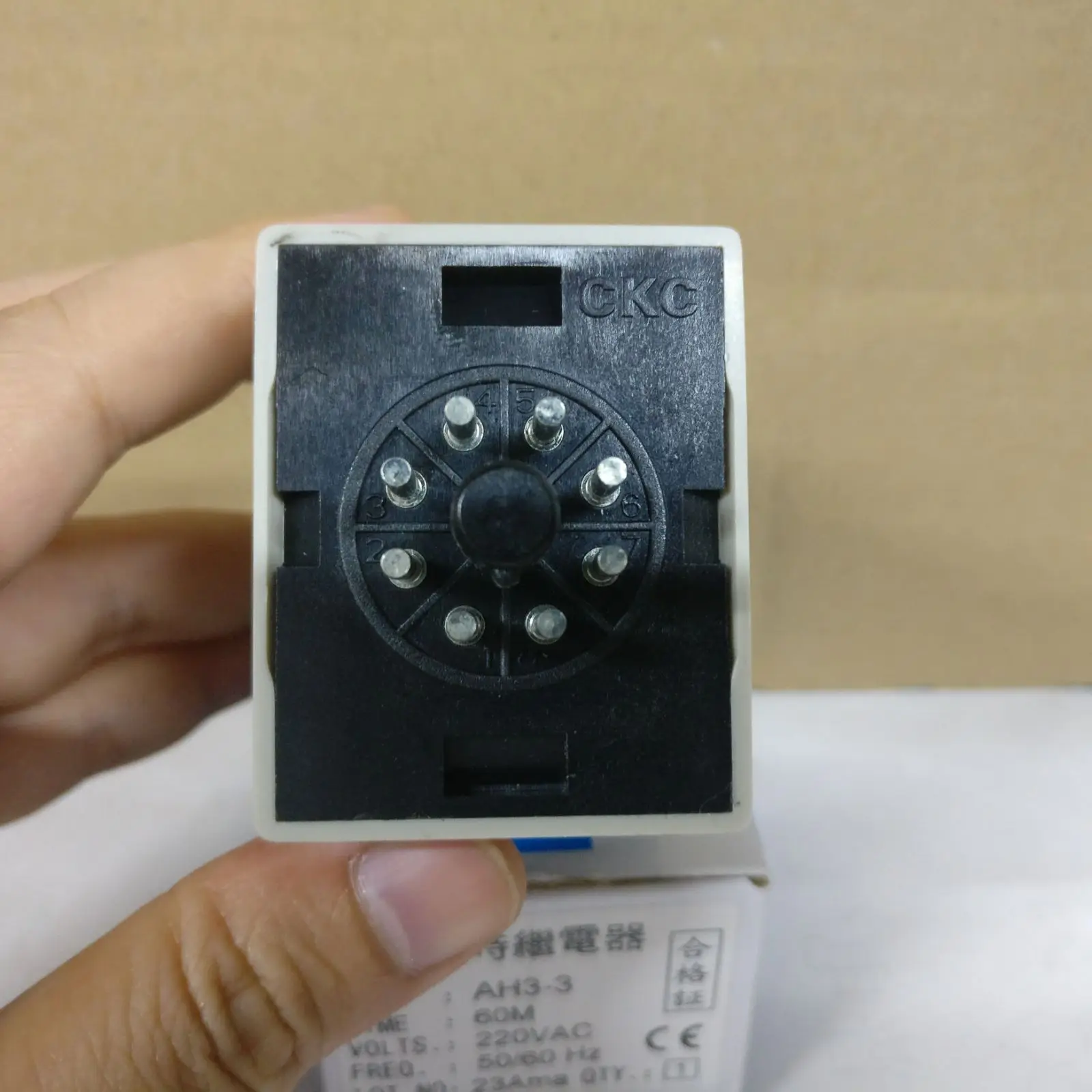 New original CKC AH3-2 AH3-3 timer relay AC220 AC24 DC24 round 8-pin