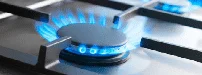 60 см 4 горелки на стеклянной варочной панели в черном цвете с чугунными