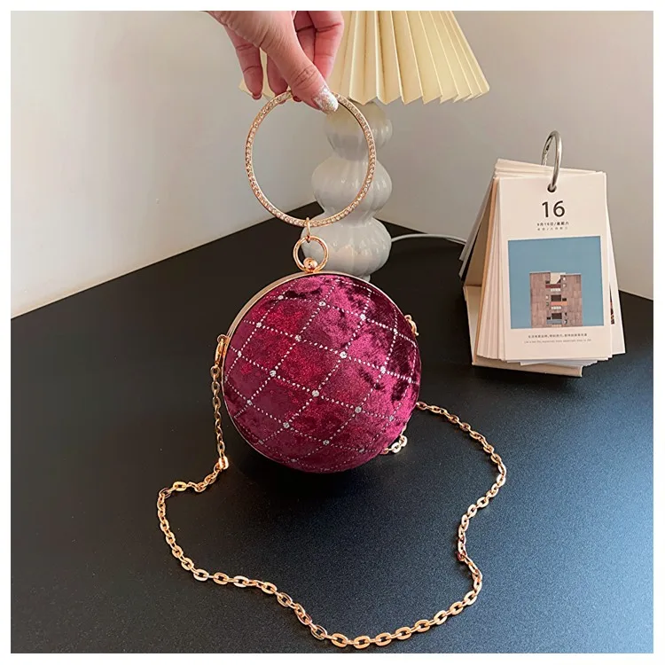 Manufacturer New Arrival Fashion Quilted Pu Leather Ladies Messenger Bags spherical Crossbody Bags Womens Shoulder Bags for part