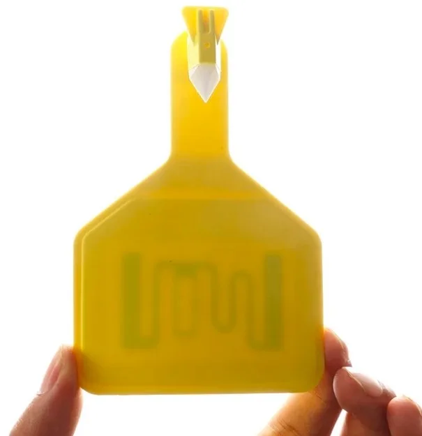 Long Distance Reading Range  UHF Chip RFID Animal Ear Tags For Cow Goat