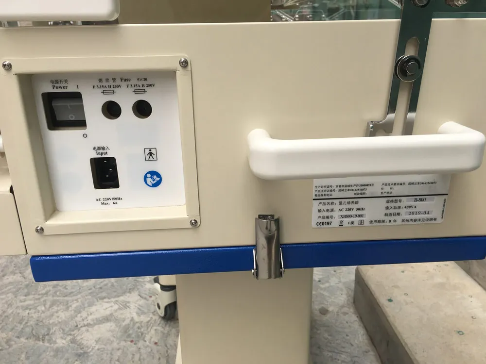 High Quality Electric Infant Incubator Neonatal Care Equipment for Hospital Use for Baby Incubation