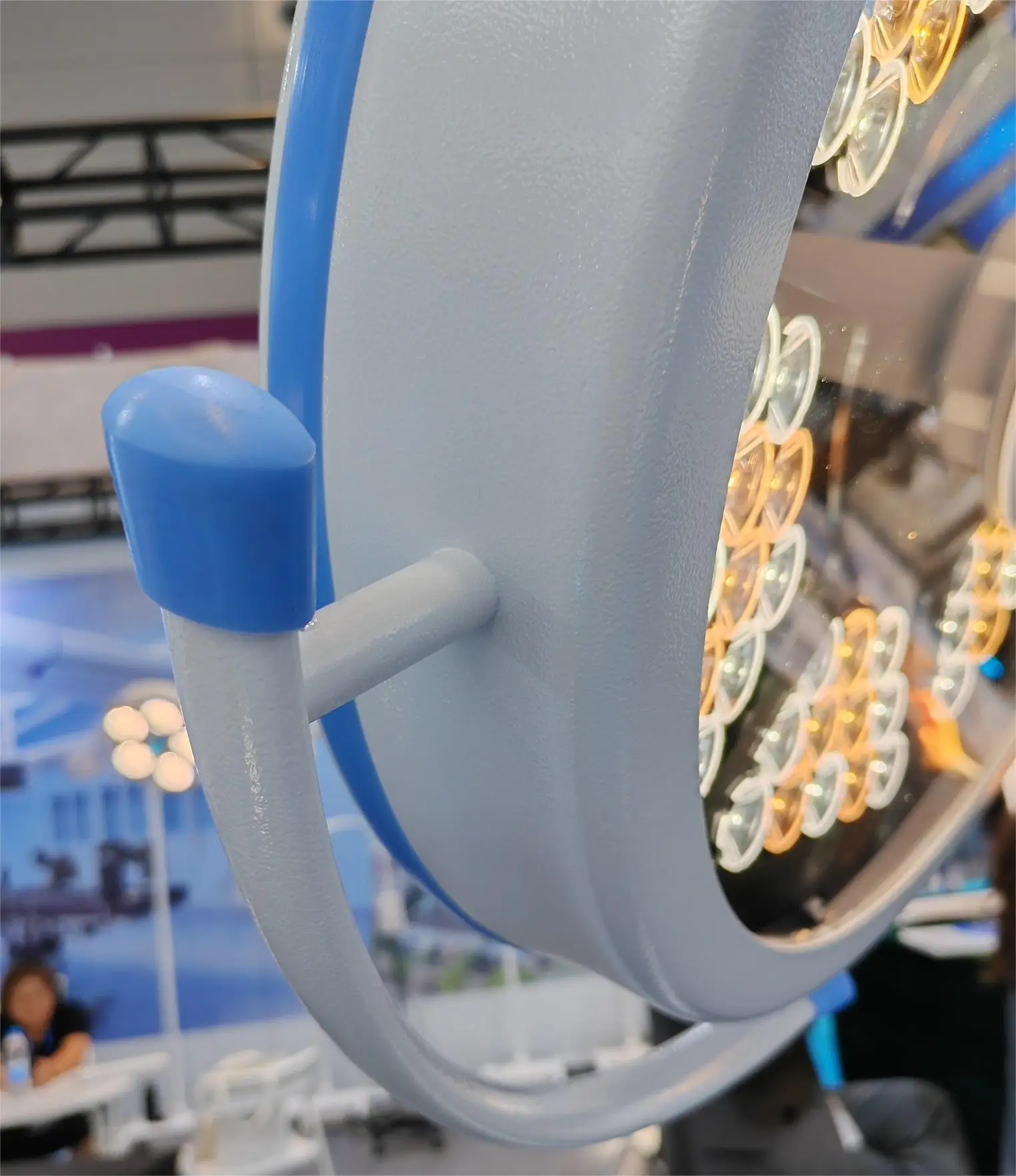 LED Mobile Operation Light  Rechargeable Emergency Shadowless Operating Lamp