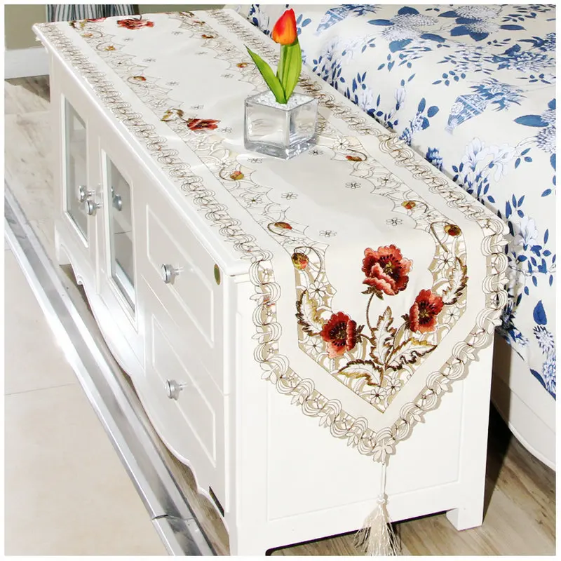 Wholesale Embroidery Table Runner Nordic Wedding Table Runner Party Use