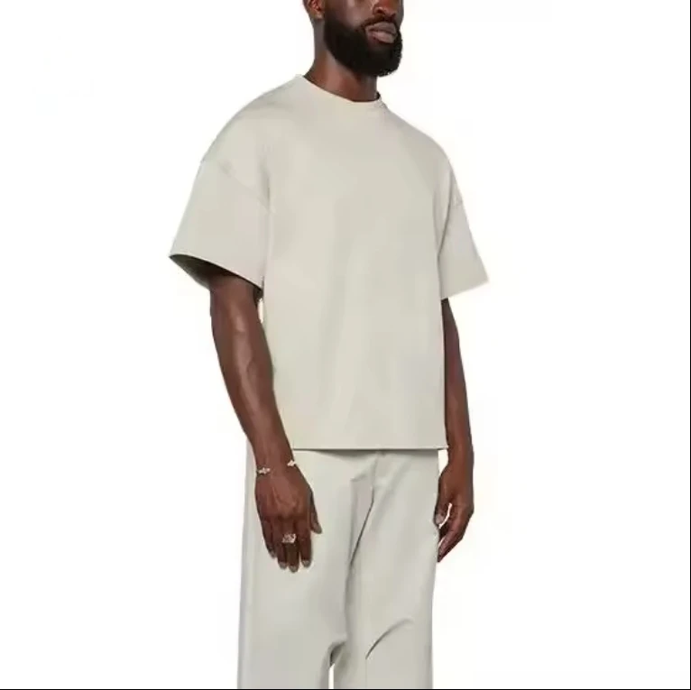 Custom Logo High Quality 235 GSM Heavy Weight Box Fit 100% Cotton Drop Shoulder Oversized Cropped Boxy T Shirts for Men