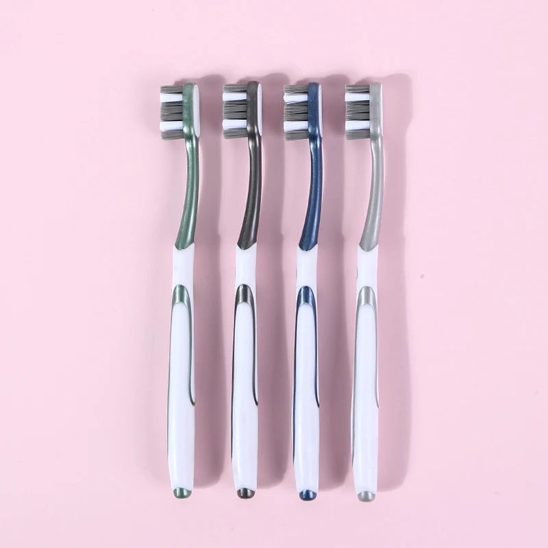 2021 hot sales travel toothbrush can customized in soft toothbrush