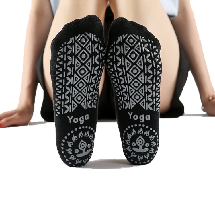 Wholesale Women Gym Fitness Dance Grip Socks Pilates Sports Exercise Dispensing Non Slip Yoga Socks Anti Slip