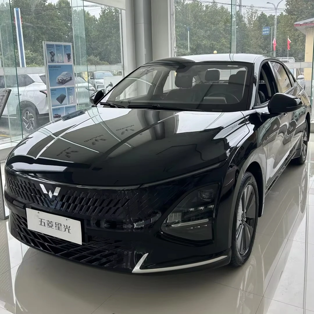 Электрический автомобиль 2025 Gm Wuling Xingguang s Starlight Phev Лучшая цена китайский седан на экспорт 1 5 л 106 л.с. 4 двери сидений