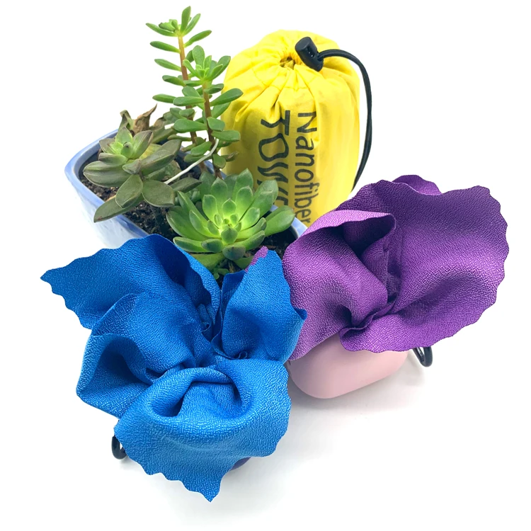 Sports Microfiber Ultra Absorbent, Compact and Fast Drying Towel with Bag