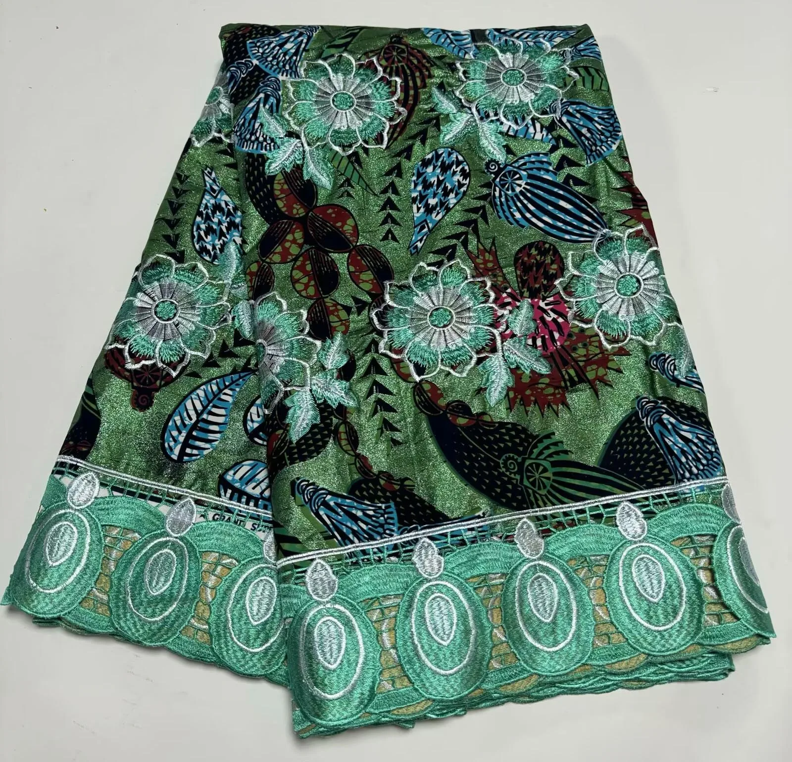 Hot Sale glitter Wax Printed Lace Fabric Wholesale 6 Yards African Wax Sequined Lace Fabric for Women Dresses Sewing