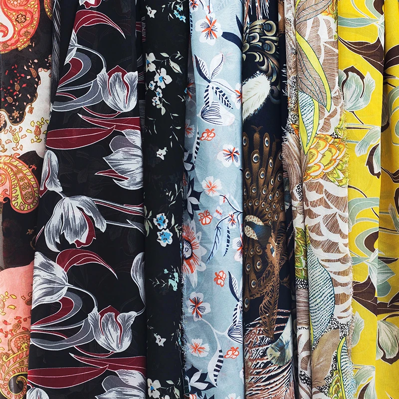
High Quality Breathable Floral Digital Prints Soft Chiffon Georgette Fabric For Woman Dress 