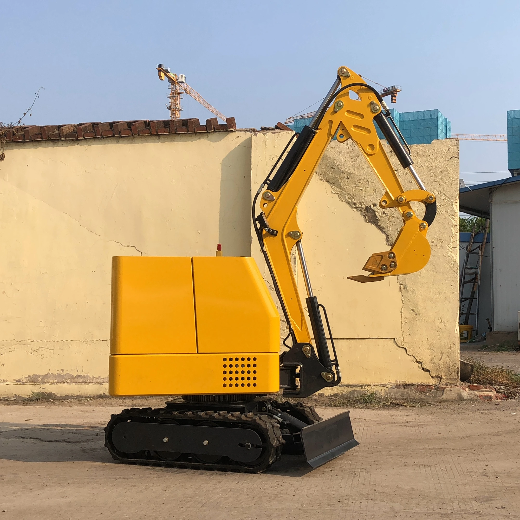 ANTS  brand  Powered by Lithium-ion Battery Fully Electric and Remote Controlled mini Excavator demolition robot