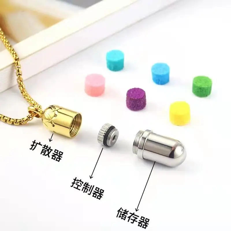 Capsule perfume bottle necklace for men niche design titanium steel pendant fragrance perfume essential oil non tarnish necklace
