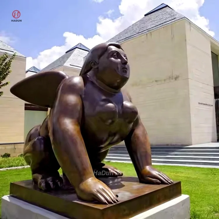 Outdoor Famous Life Size Bronze Fat Lady Sculpture by Fernando Botero in Medellin for Sale