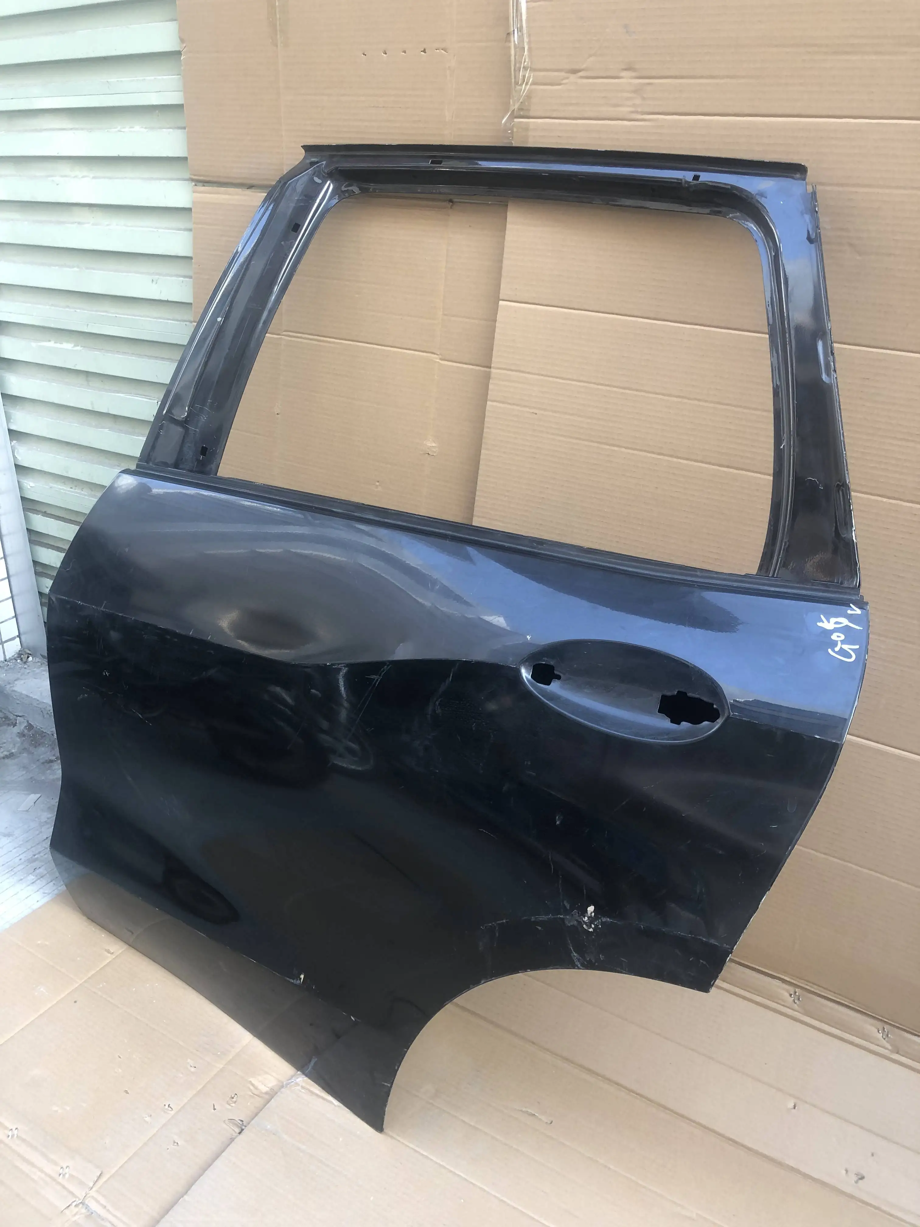for Porsche car parts Cayenne left rear door shell 9Y0 door original used parts wholesale