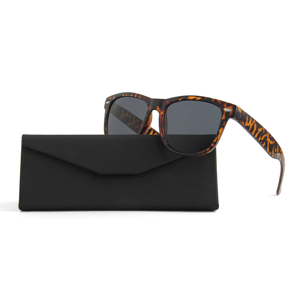 Hot Selling Simple Designer Glasses Gradient Color Outdoors Summer Sun Glasses Unisex PC Sunglasses