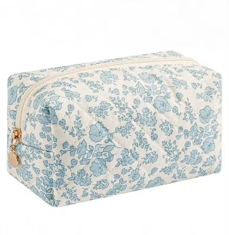 Newly launched quilted cotton cosmetic bag printed large opening fresh cosmetic bag
