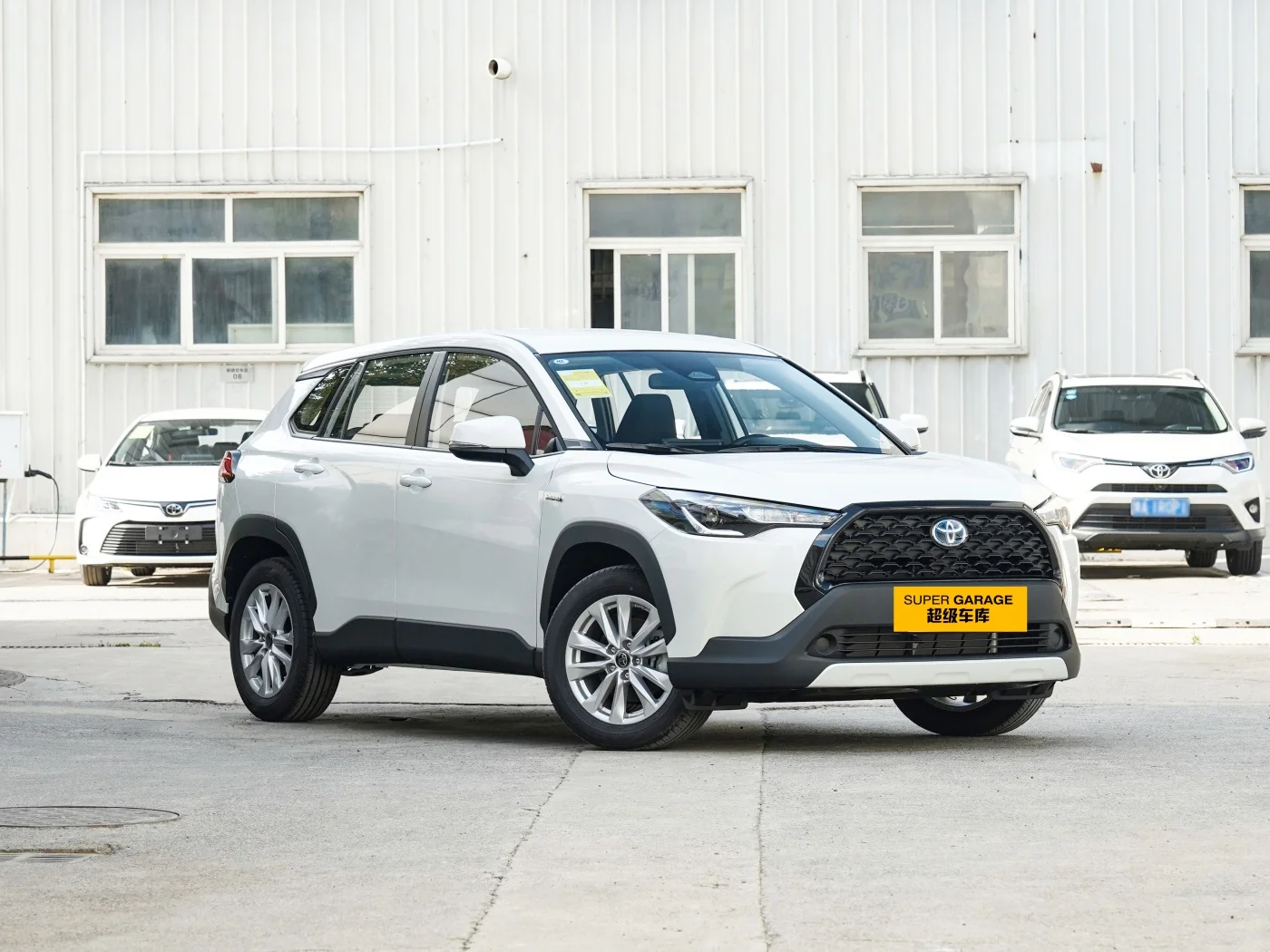 Hot selling global wholesale Japanese fuel car compact Suv 2024