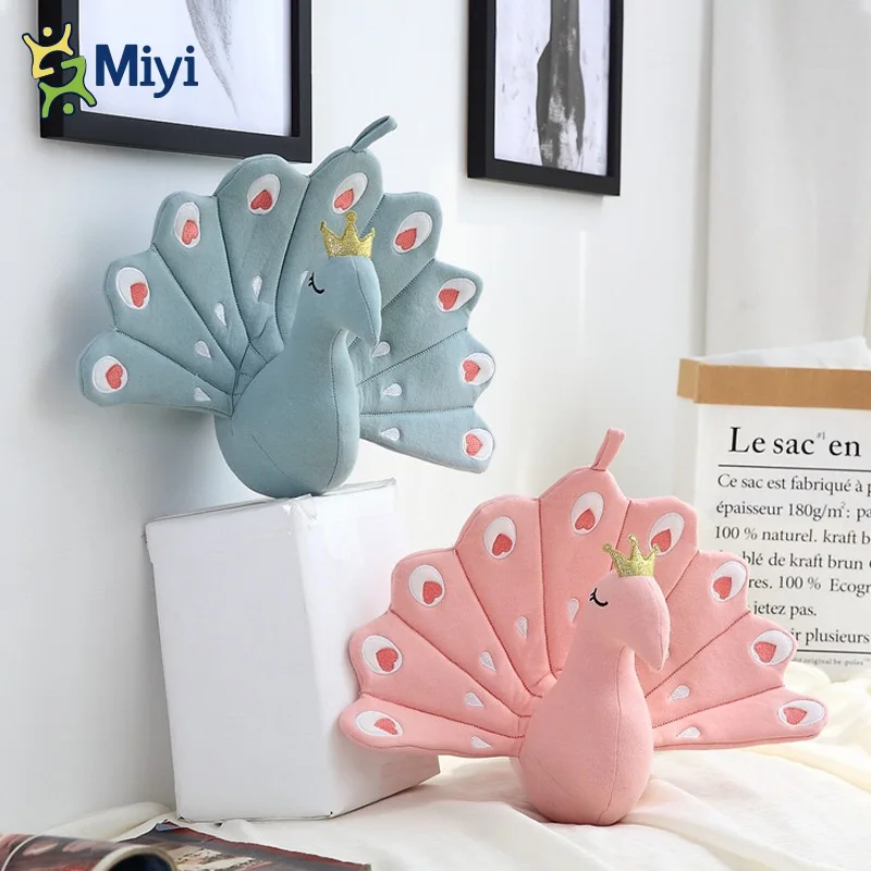 
2019 Amazon hot selling stuffed Pillow Doll Home Decoration Cushion Valentine Plush Peacock Toy 