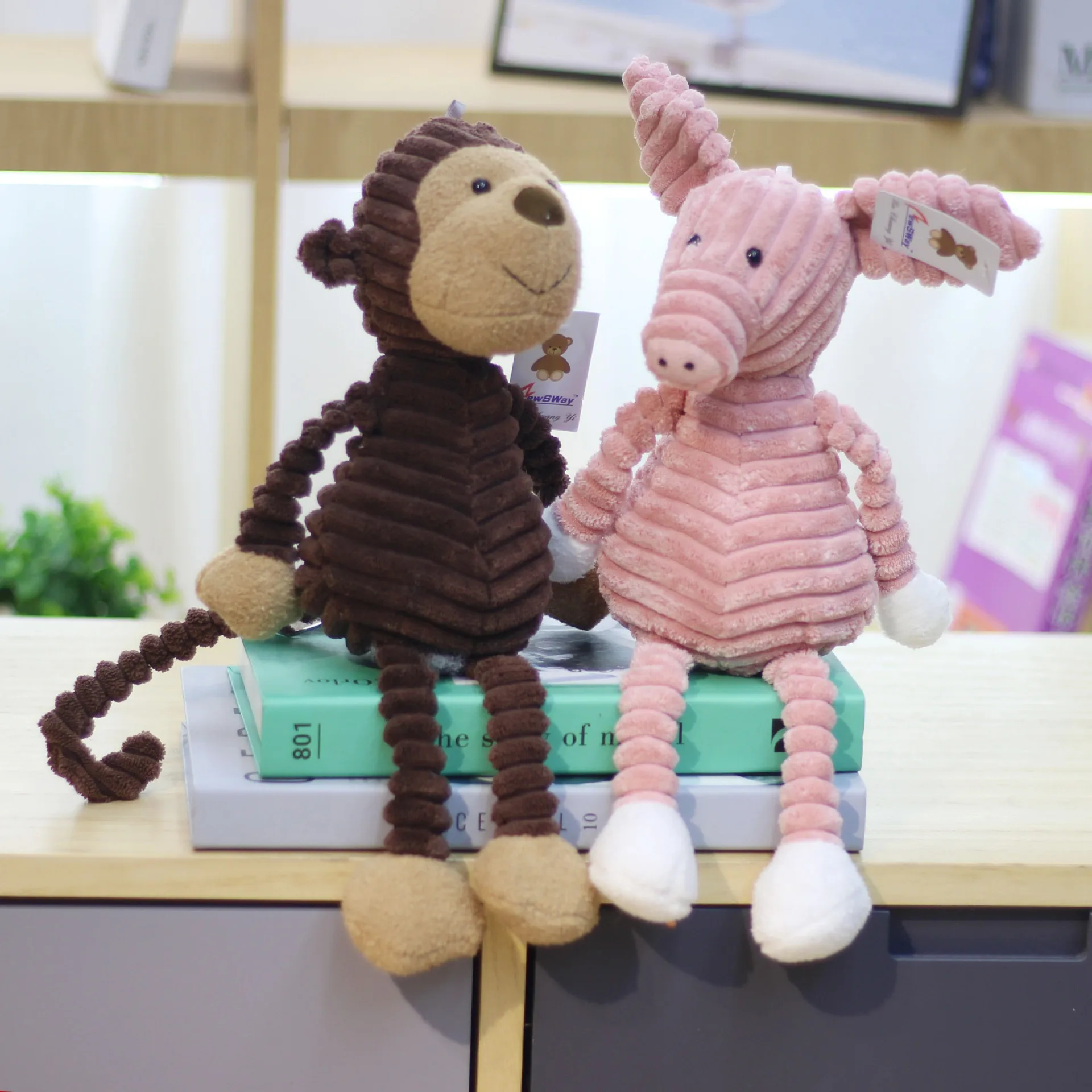 Cotton Fabric OEM Stuffed Animal Doll Dot Giraffe Baby Sleeping Animal Pillow Baby Gift Children Soothing Stuffed Animal Doll