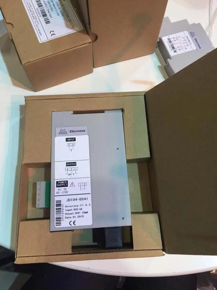 JD194-BS4U electrical measuring single phase ac voltage transducer with analog output