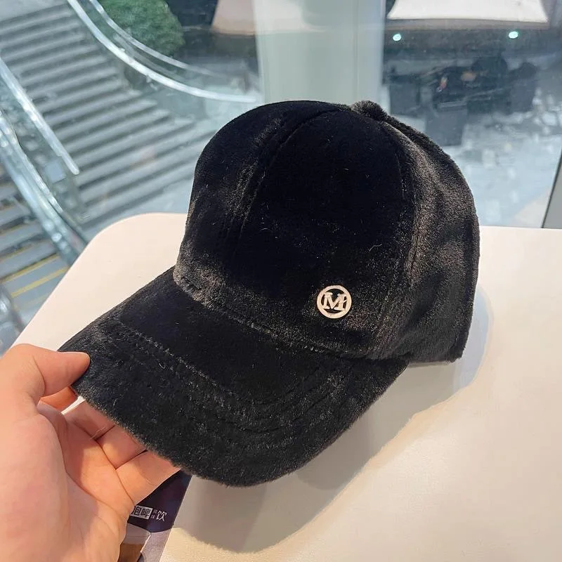 2023 Winter New M Letter Baseball Cap Thickened Warm Rabbit Mink Feather Winter Baseball Cap For Women
