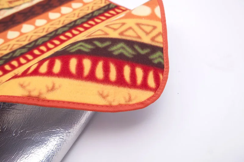 China wholesale market moving travel picnic waterproof PE 210D outdoors portable blanket