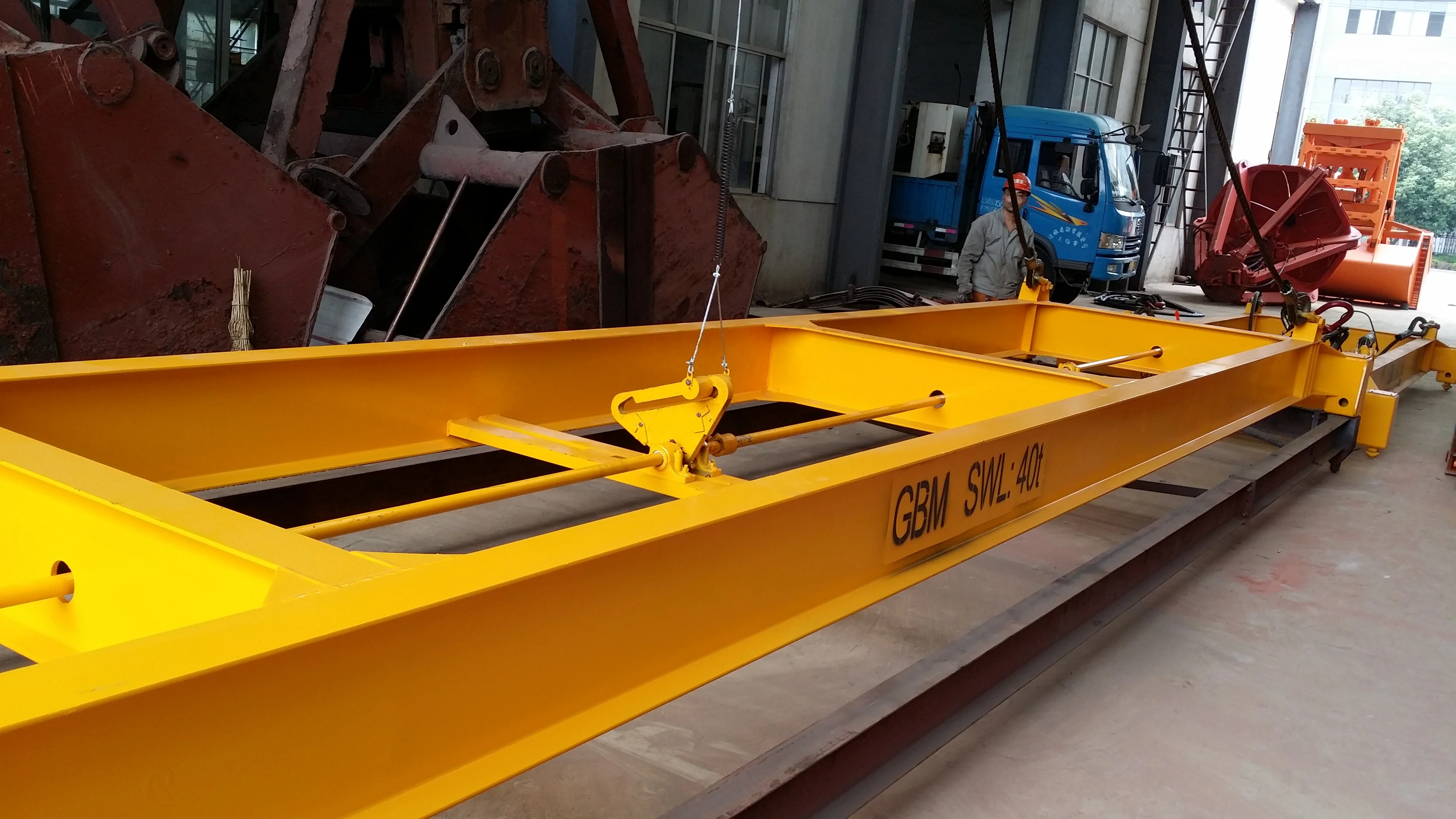 
semi-automatic container spreader lifting beam spreader 40ft 20ft ISO container 