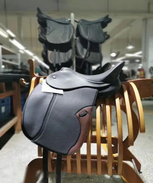 Outdoor Horse Sporting  Cart Carriage Synthetic Horse Saddle