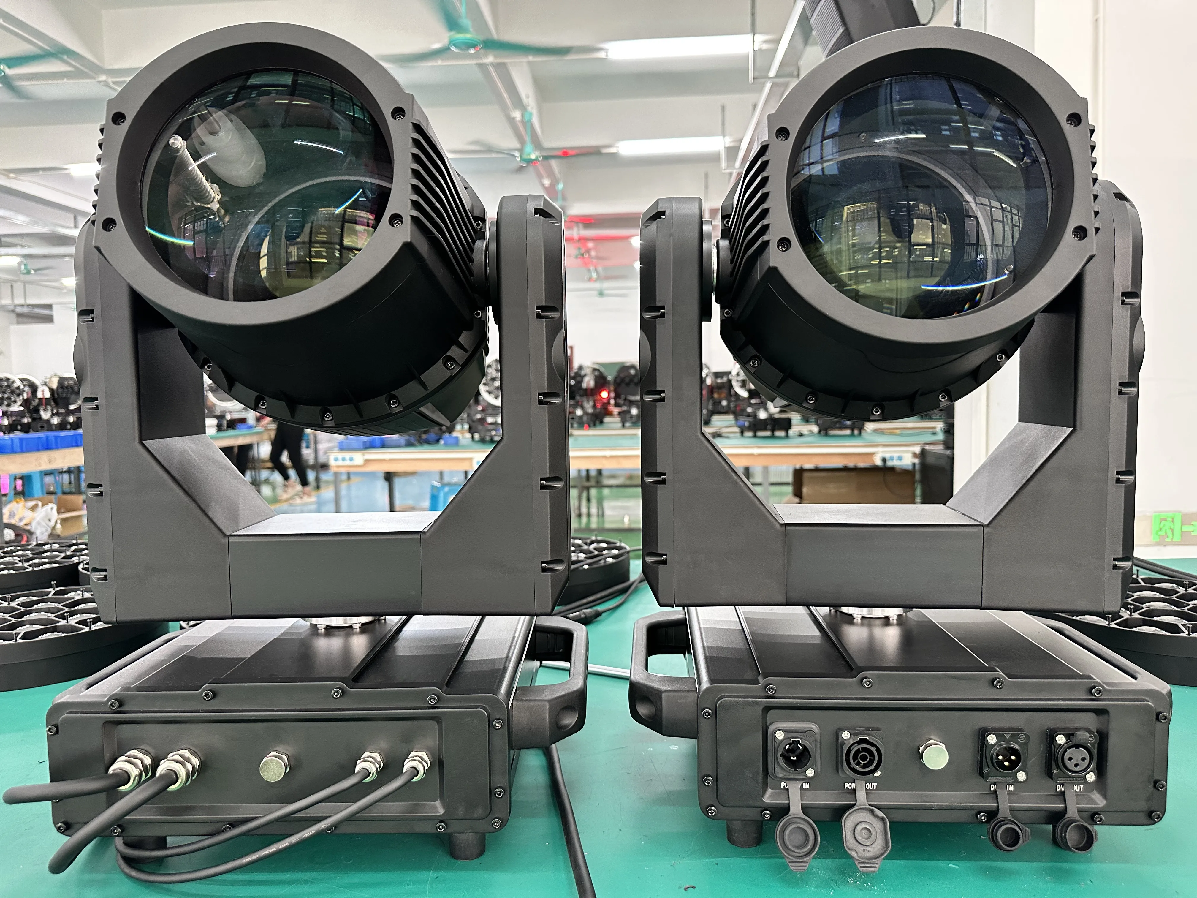 400W Waterproof Moving Head light Outdoor IP66 Moving Head Sky Beam stage light