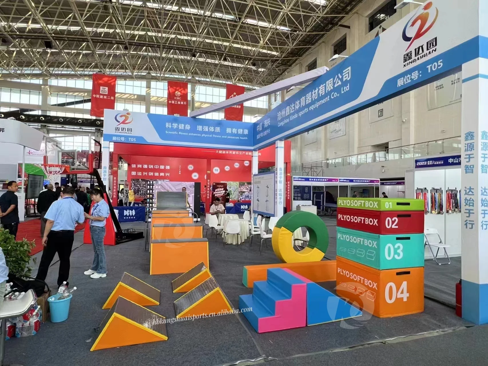 Wholesale gymnastic training wooden parkour climbing adventure set ninja warrior obstacle course equipment kids parkour baffle