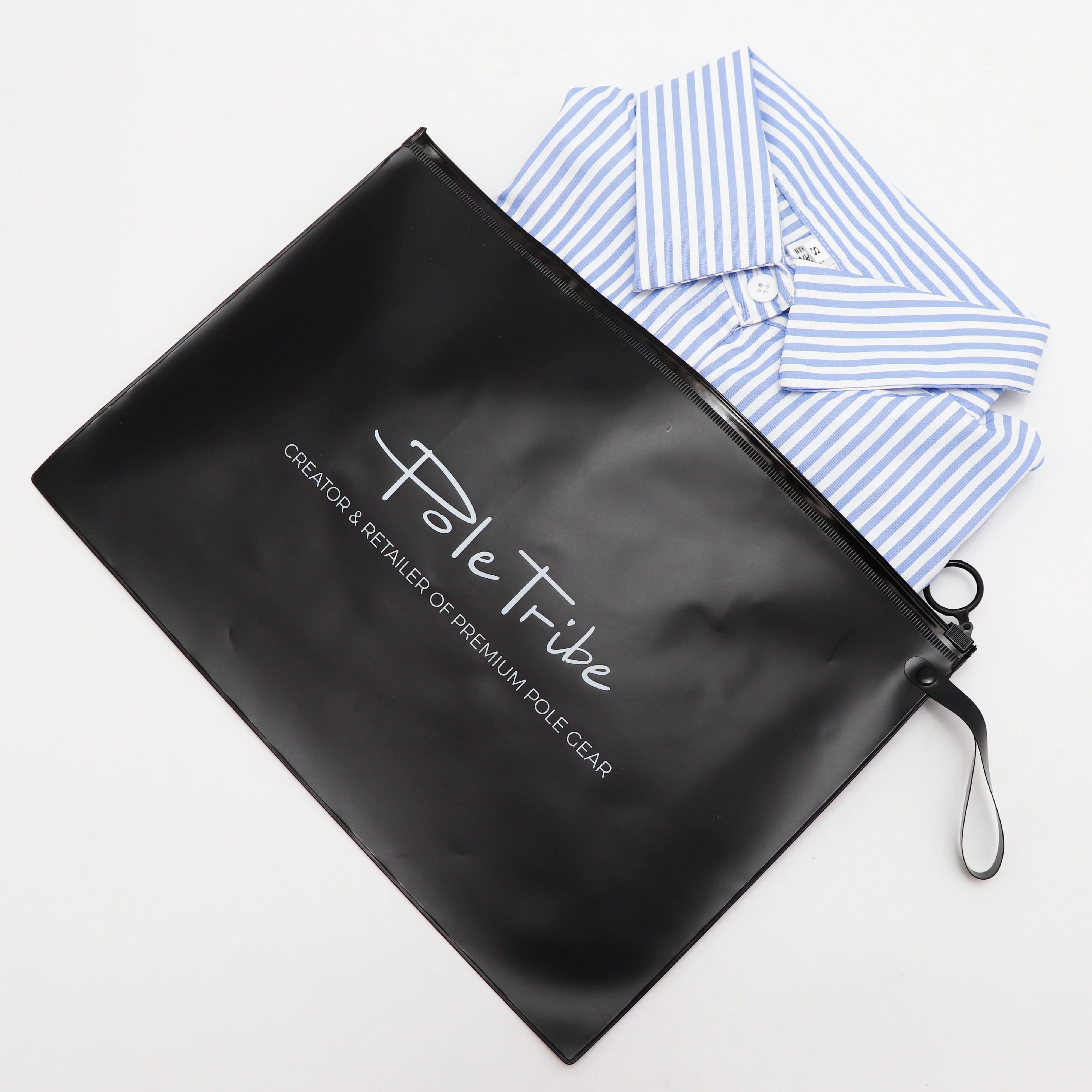 High quality luxury matte black plastic zipper bag with logo print for clothes garment t-shirt storage ziplock pouch